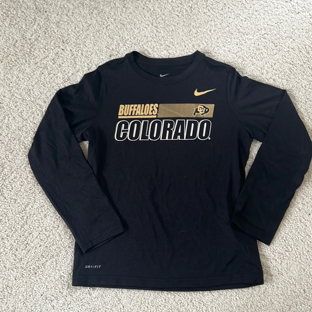 Nike Colorado Buffalos dri fit long sleeved Tshirt; size medium boys